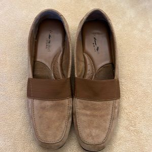Very comfy and padded suede loafers.